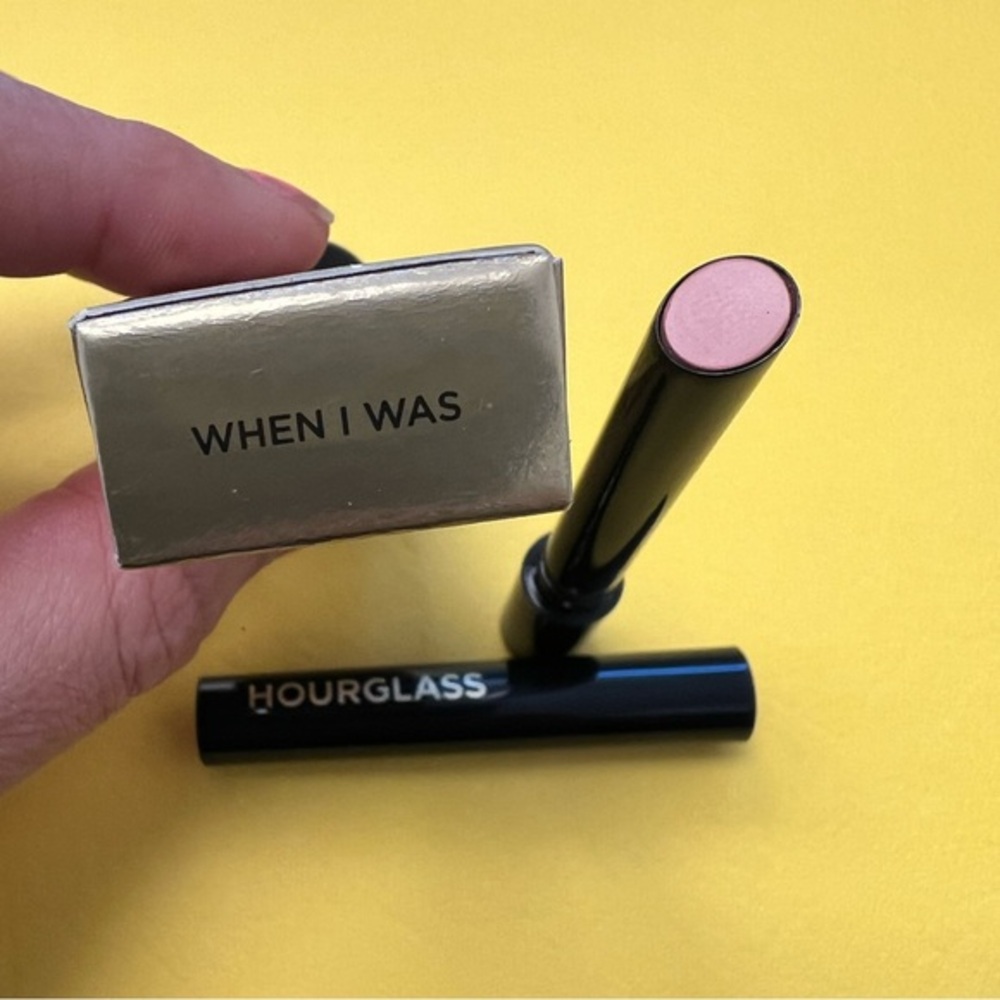 HOURGLASS REFILLABLE LIPSTICK